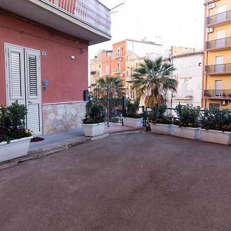 Le Dimore Di Ulisse A Gela - Casa Vacanza B&B - La Nave Greca Esterno foto