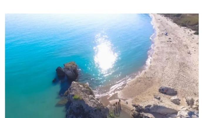 Le Dimore Di Ulisse A Gela - Casa Vacanza B&B - La Nave Greca Esterno foto